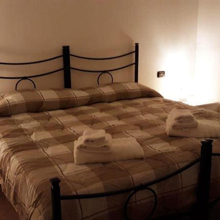 Bed and Breakfast Le Tre Stelle Ronco allʼAdige Exteriér fotografie